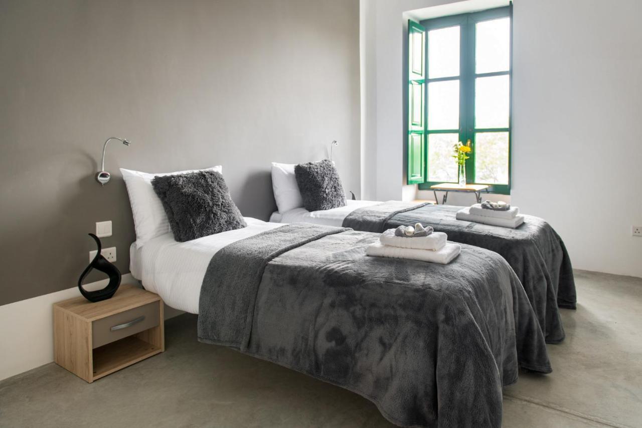 Privilege Suite Pieta Exterior photo